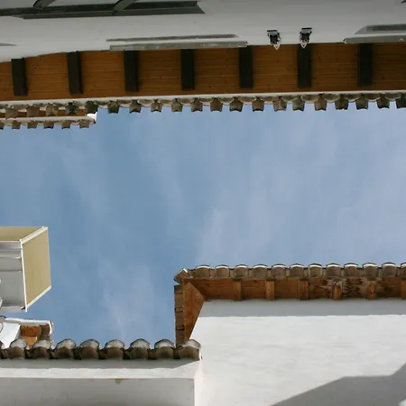 Отель Golondrinas De La Alhambra