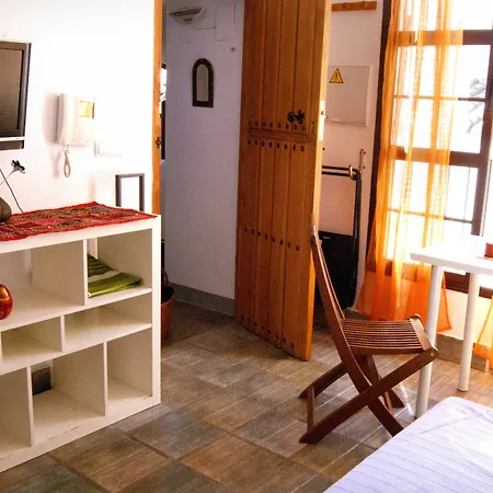 Hotel Golondrinas De La Alhambra